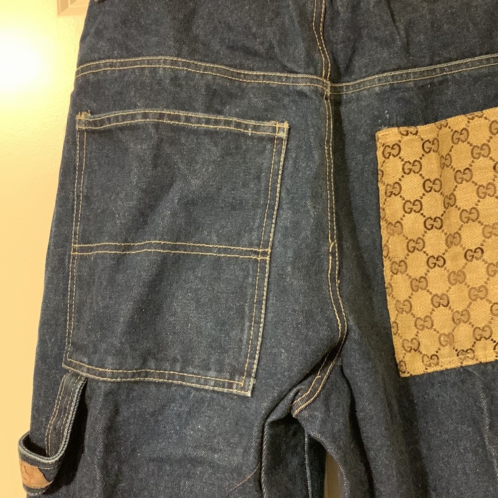 ๐๐๐ HOST PICK๐๐ Gucci Jeans - Picture 7 of 12